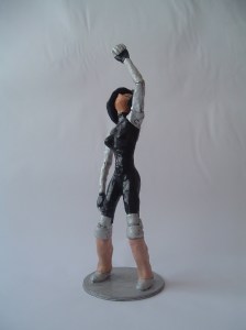 La figura es "Greda" con un esqueleto de alambre.